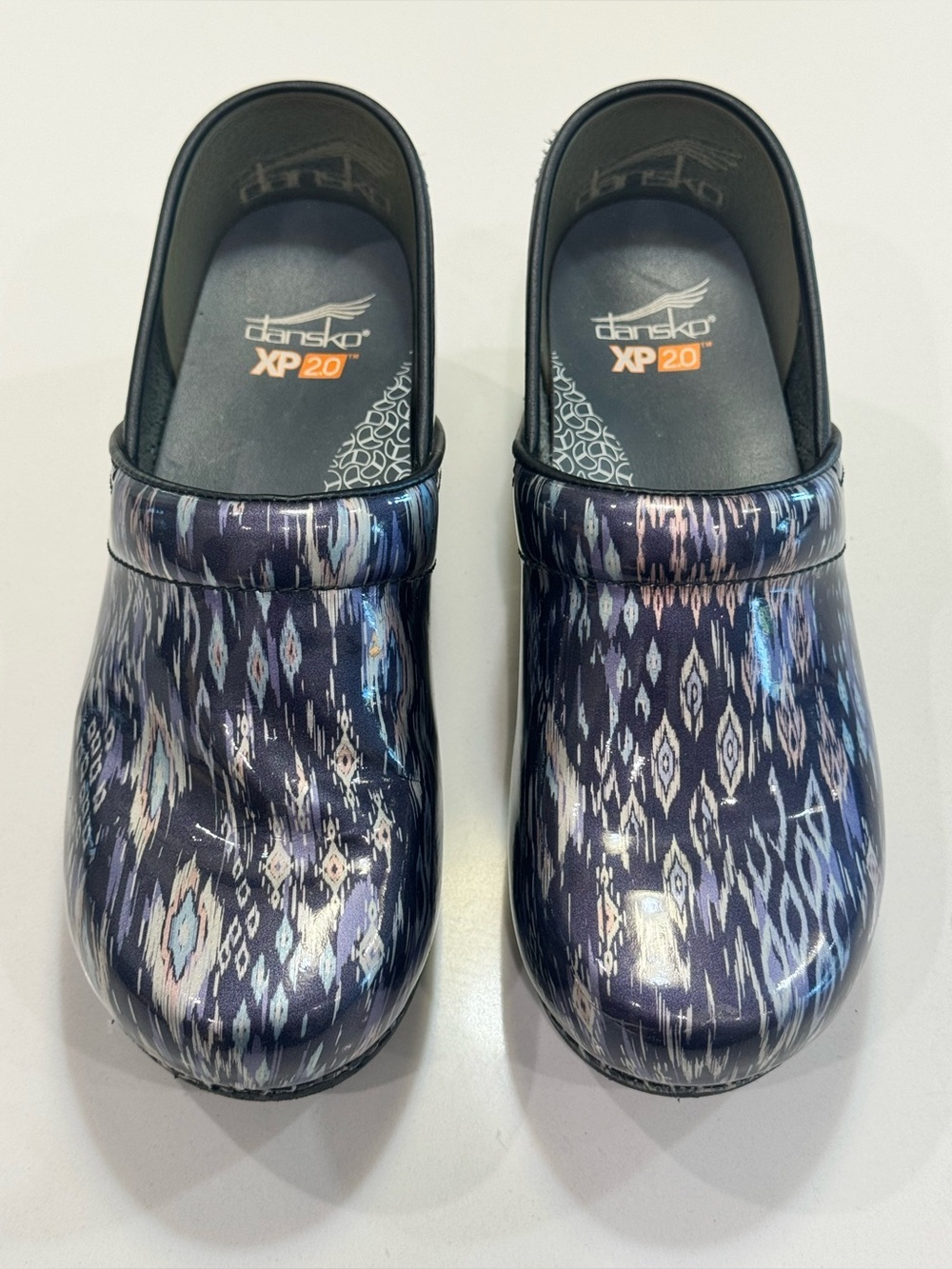 Dansko XP 2.0 Clogs Womens EU-38/US-7.5-8 Southwestern Multicolor Patent Leather - Picture 5 of 10